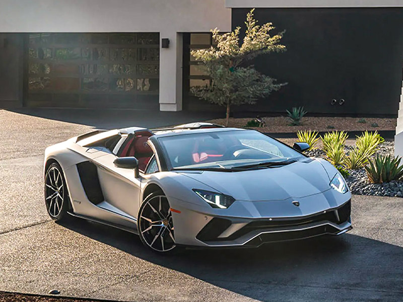 Expert-guide-for-lamborghini-rental-in-dubai-V142